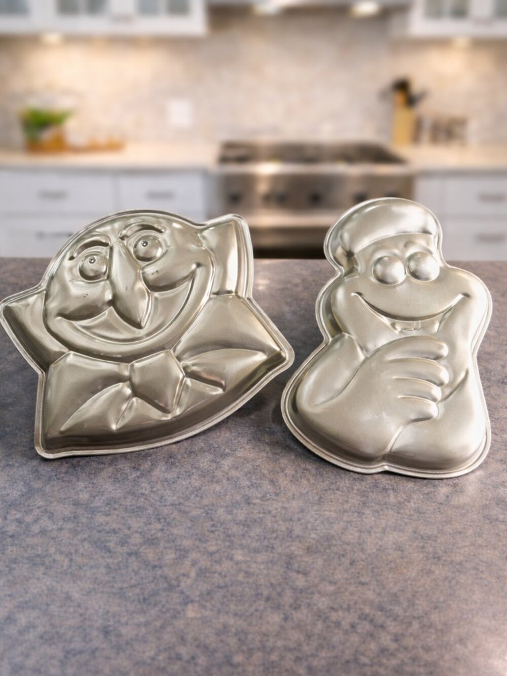 VTG New📌 Wilton 1977 COUNT Cake Pan DRACULA MUPPET & 1977 Cookie Monster Sesam